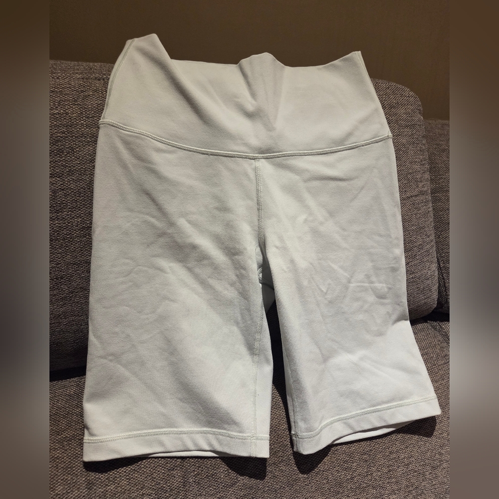 TNAction Women's Light Gray (blue) Shorts